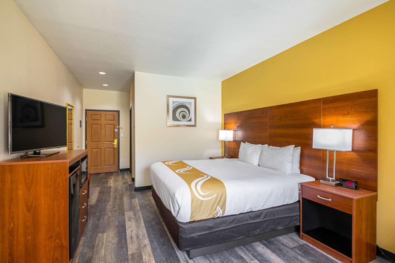 Quality Inn & Suites Lampasas Exteriör bild